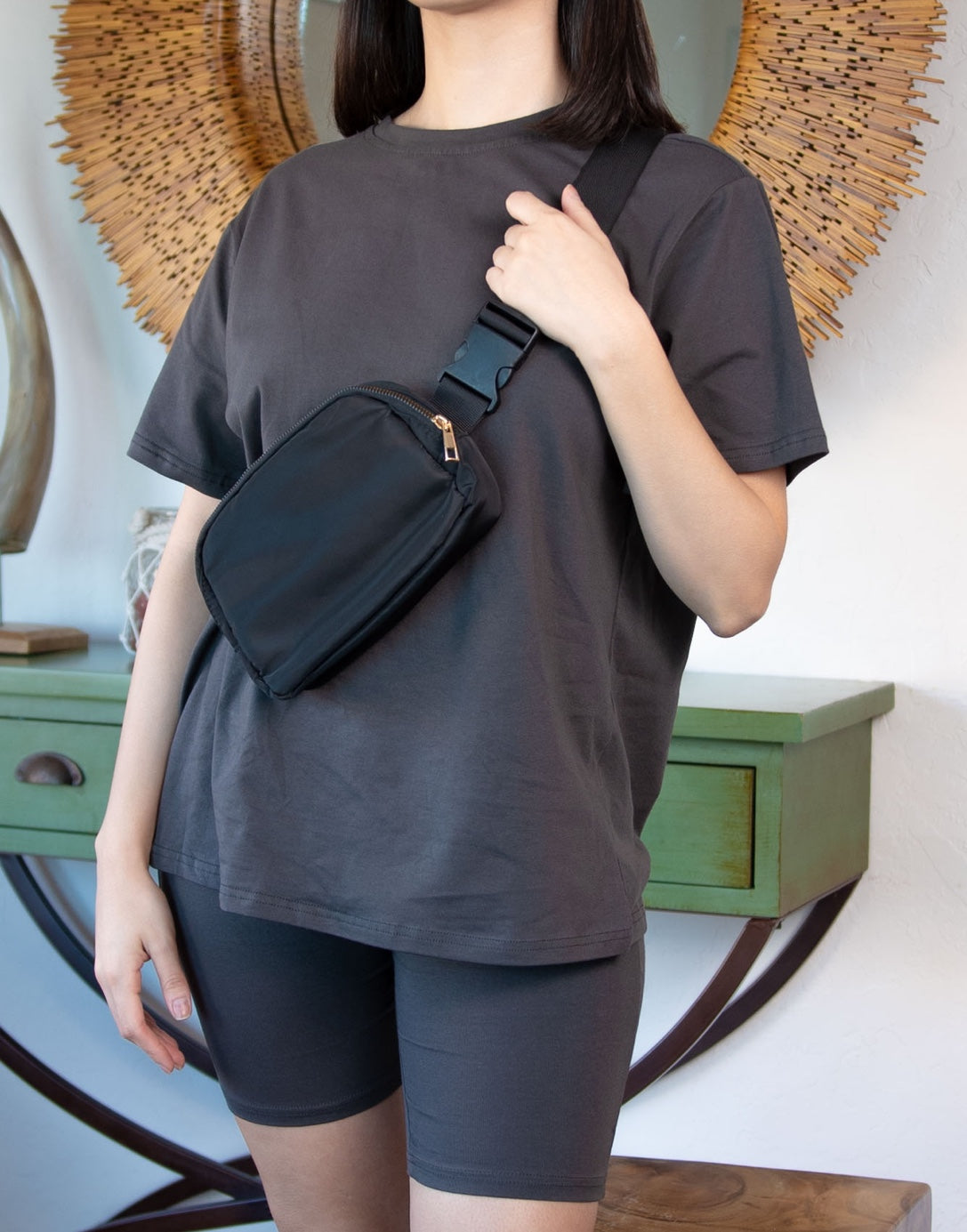 Side view of Fanny Pack.