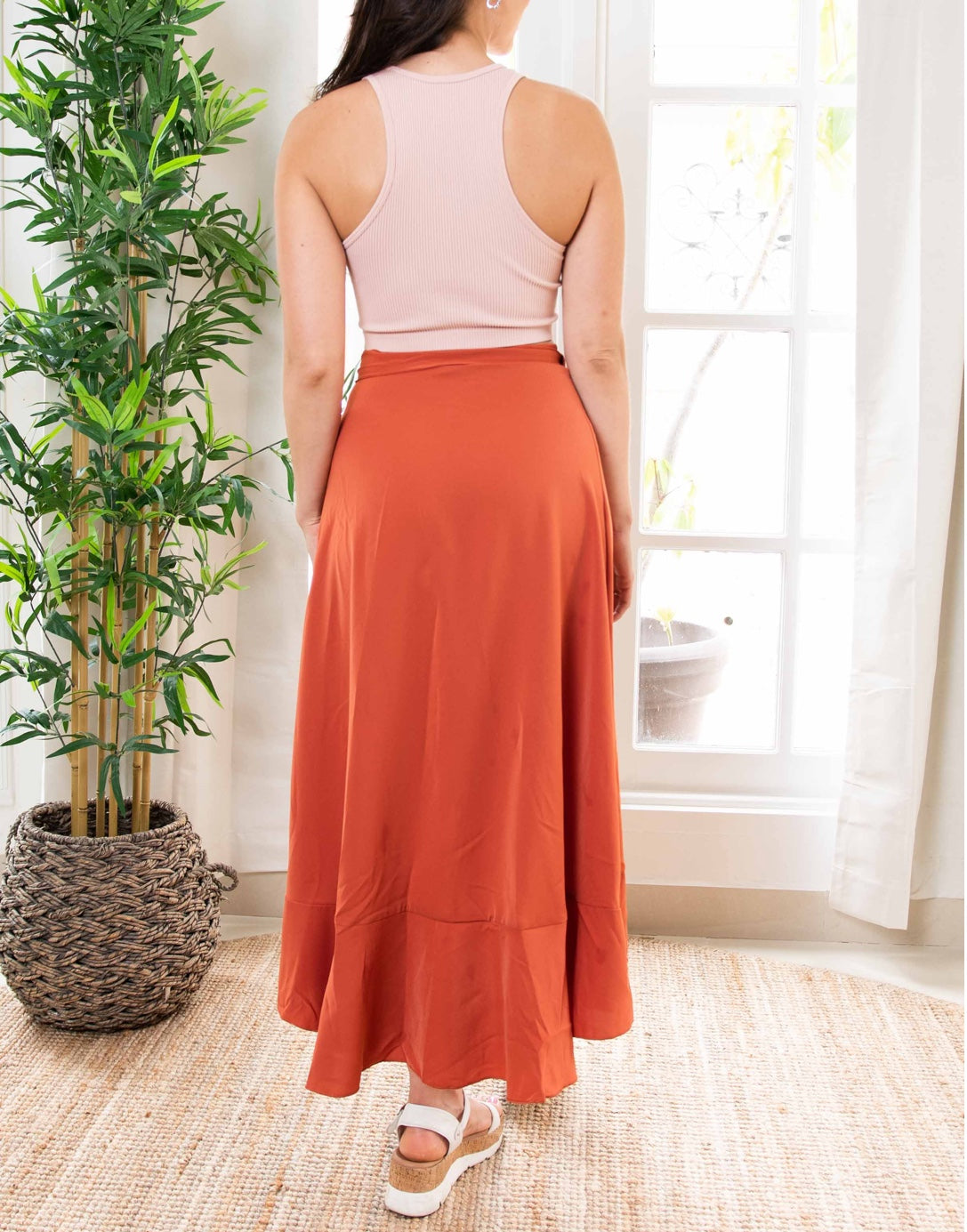 Back view of Ruffle Hem Wrap Midi Skirt.