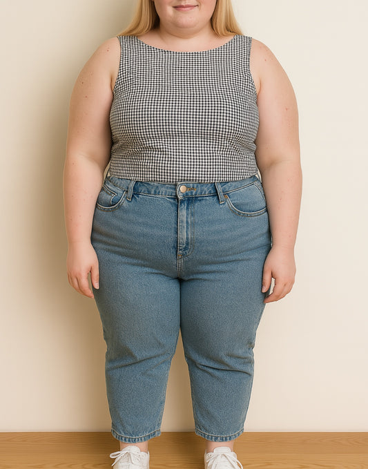 Front view of Plus Size Tie Back Crop Top.
